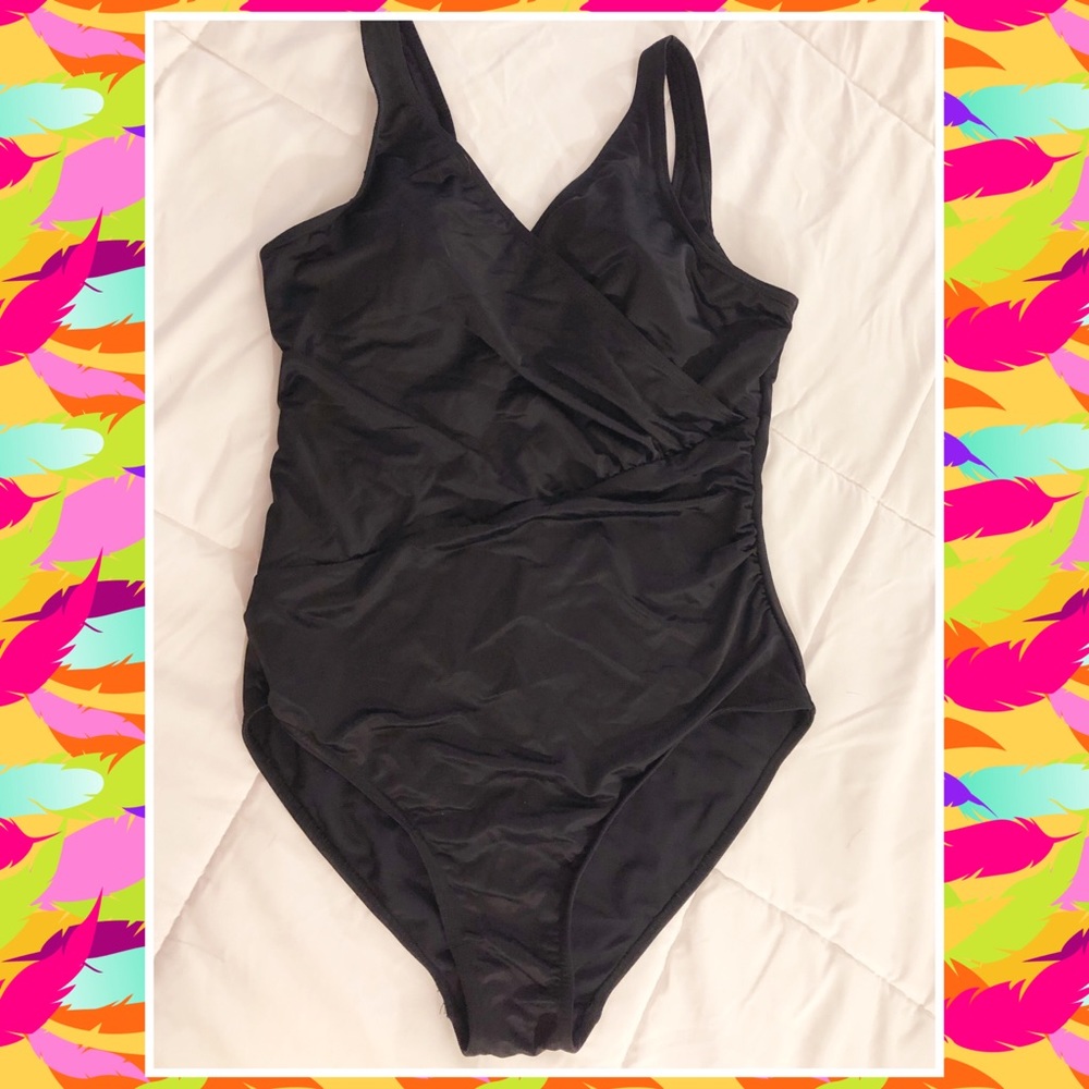 Islander bathing suit NWOT